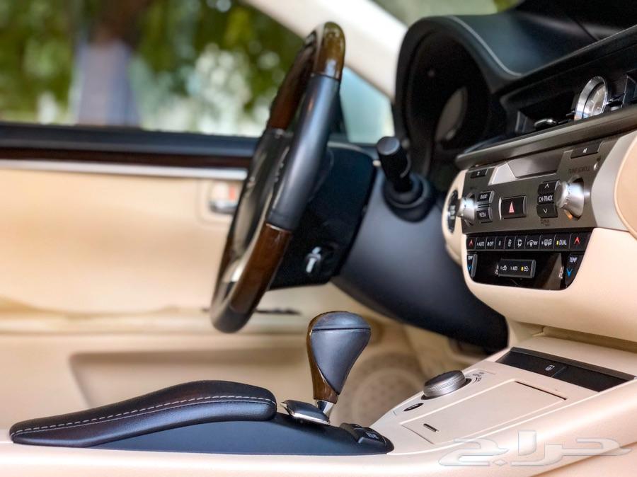 لكزس ES350 نظيفة جدا مع لوحة مميزة