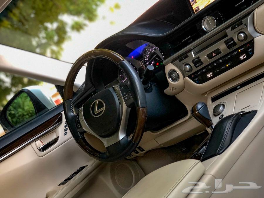 لكزس ES350 نظيفة جدا مع لوحة مميزة