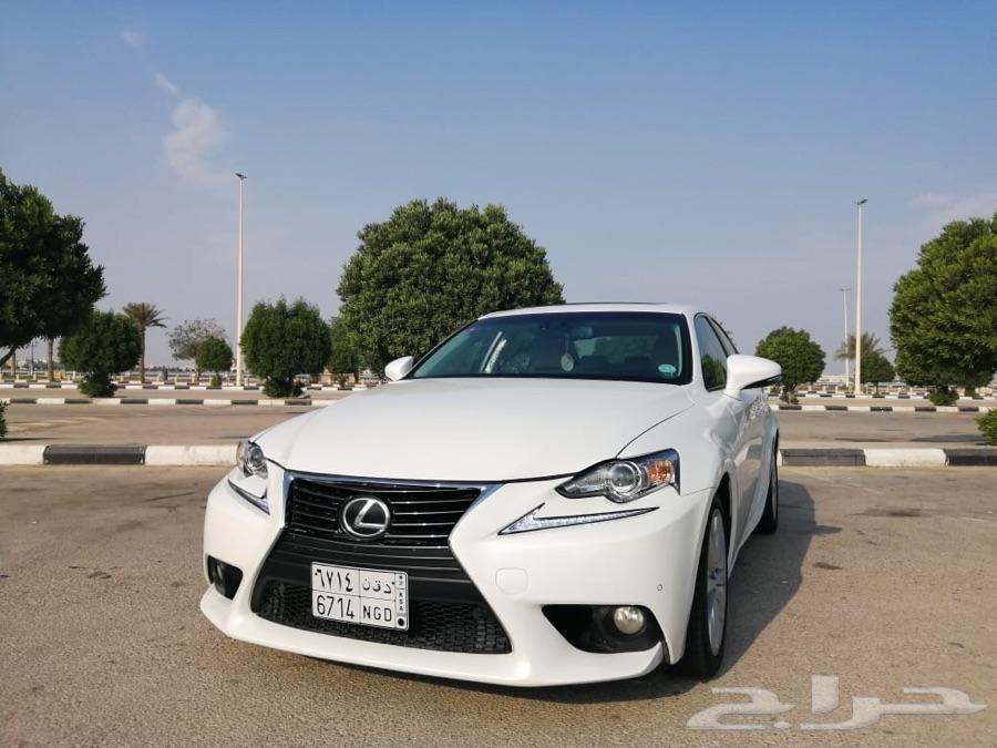 2014 Lexus IS250 نظيف