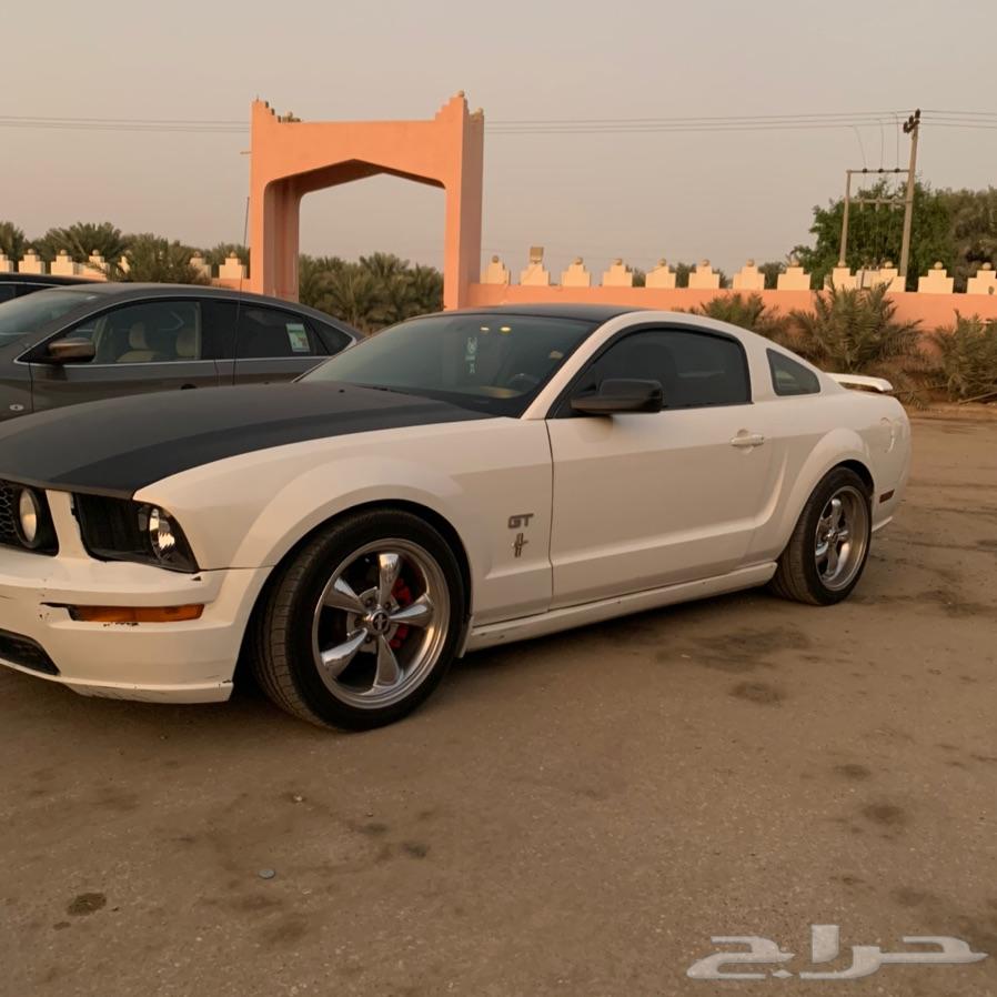 للبيع موستنج 2006 v8