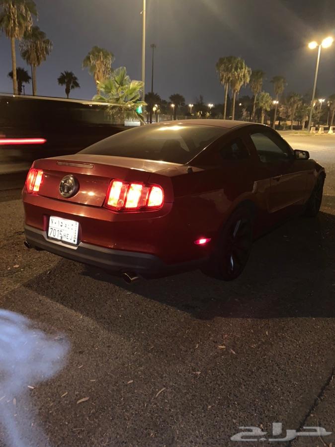 MUSTANG 2010 .V6