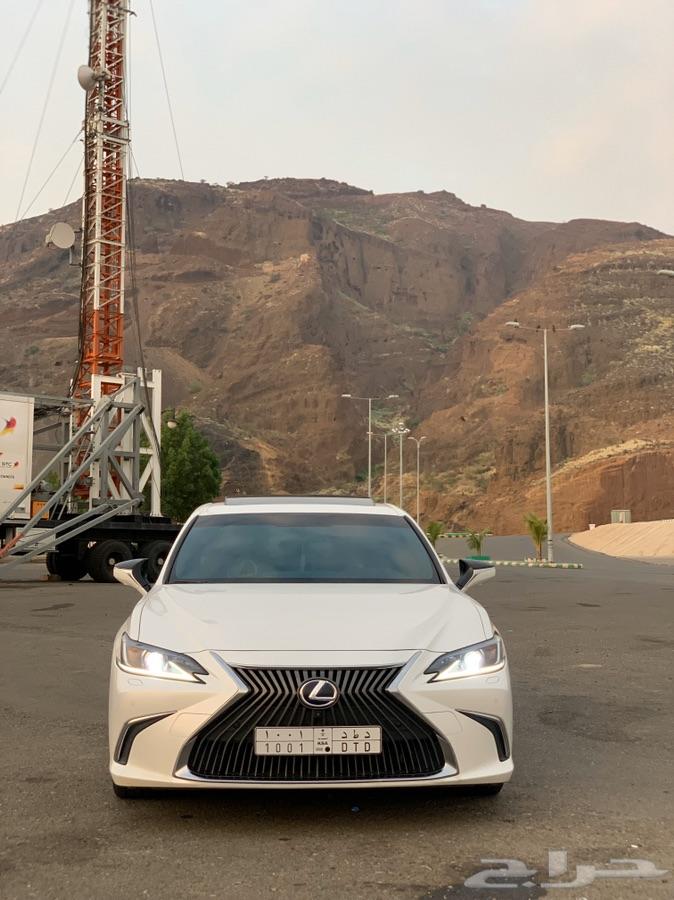 LEXUS ES2019