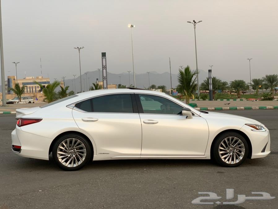 LEXUS ES2019