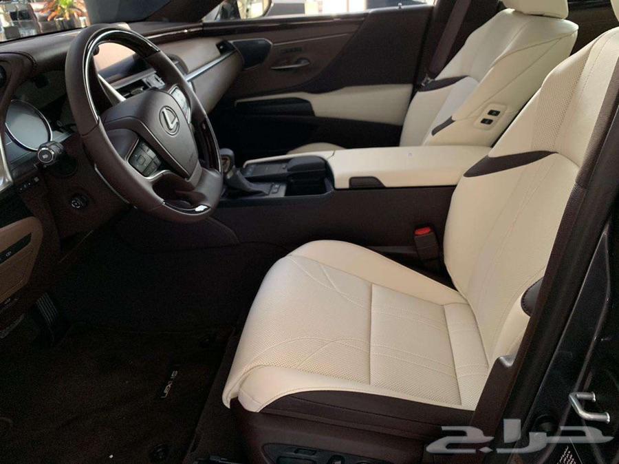 LEXUS ES2019