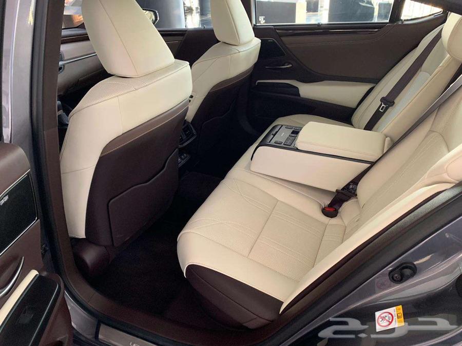 LEXUS ES2019