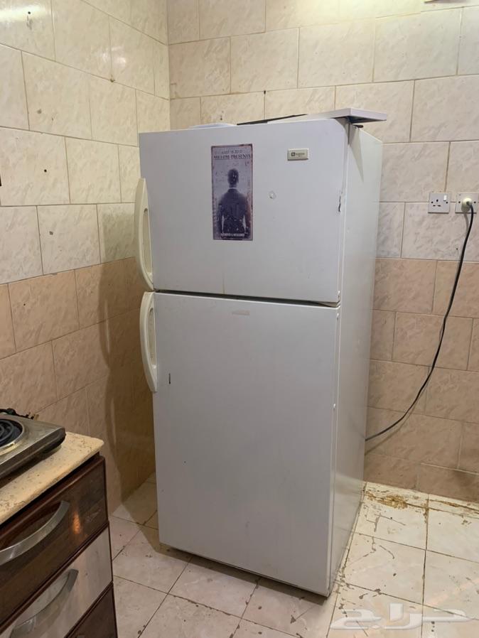 اثاث للبيع
