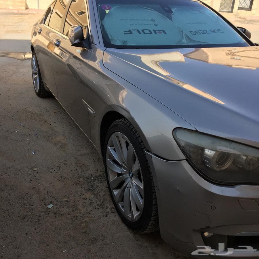 BMW 740i