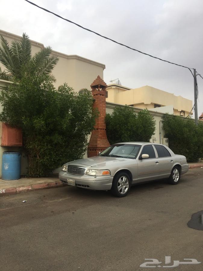 فورد كراون فكتوريا 2010