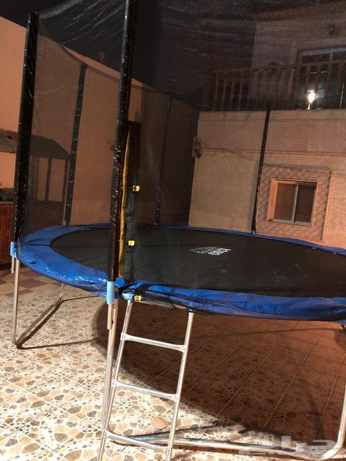 استراحة الريفيرا (مسابح وملعب عروض )