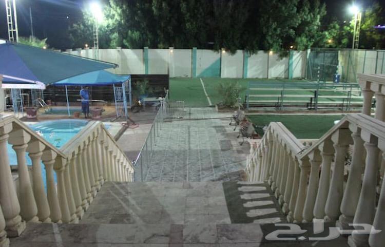 استراحة الريفيرا (مسابح وملعب عروض )