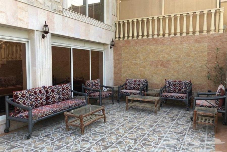 استراحة الريفيرا (مسابح وملعب عروض )