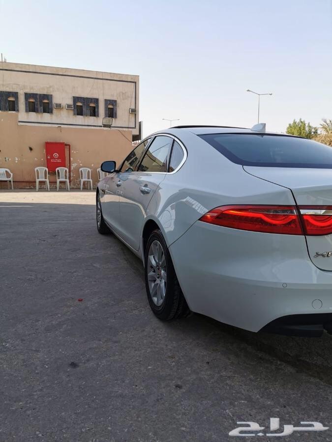 للبيع جاكور XF نظيف 2016