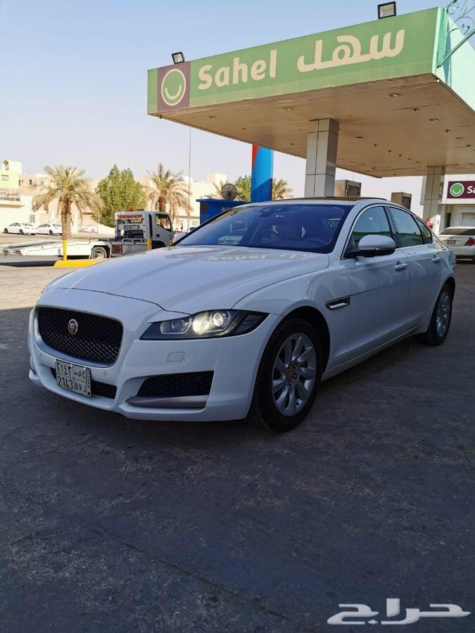 للبيع جاكور XF نظيف 2016