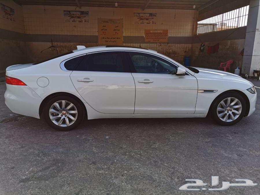 للبيع جاكور XF نظيف 2016