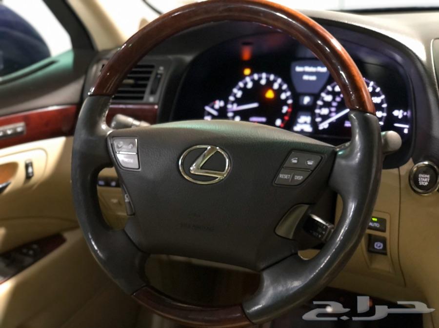 لكزس LS460 2010 بحالة نظيفة