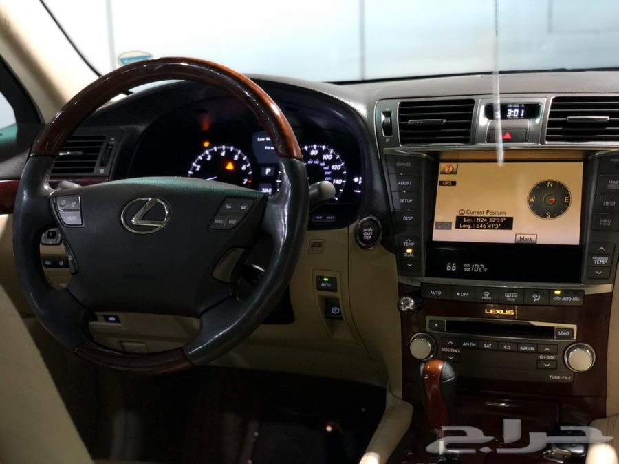 لكزس LS460 2010 بحالة نظيفة