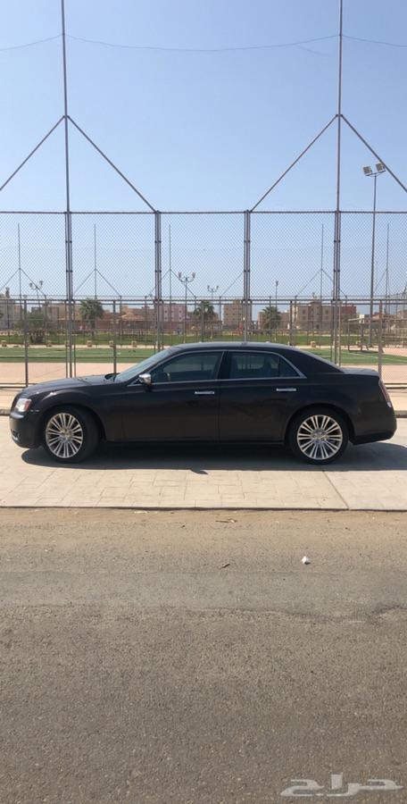 أبها - كرايزلر 300C
