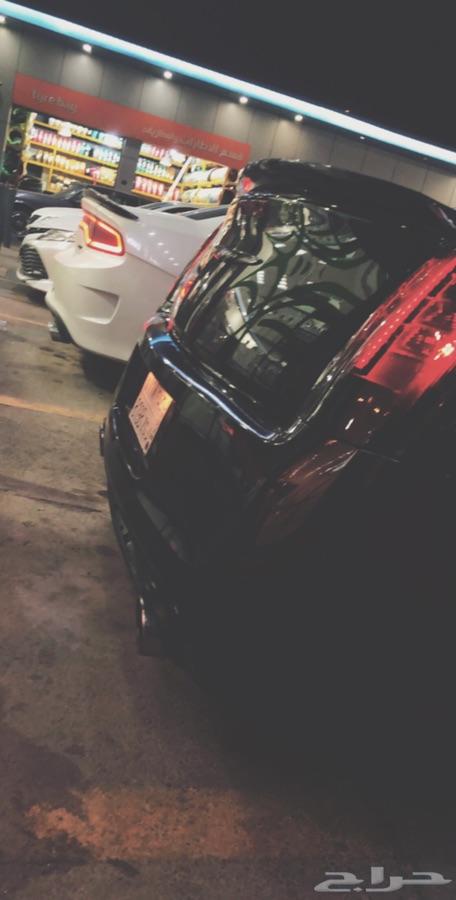 للبيع كرايسلر اكزيكتيف v8 مرهم srt