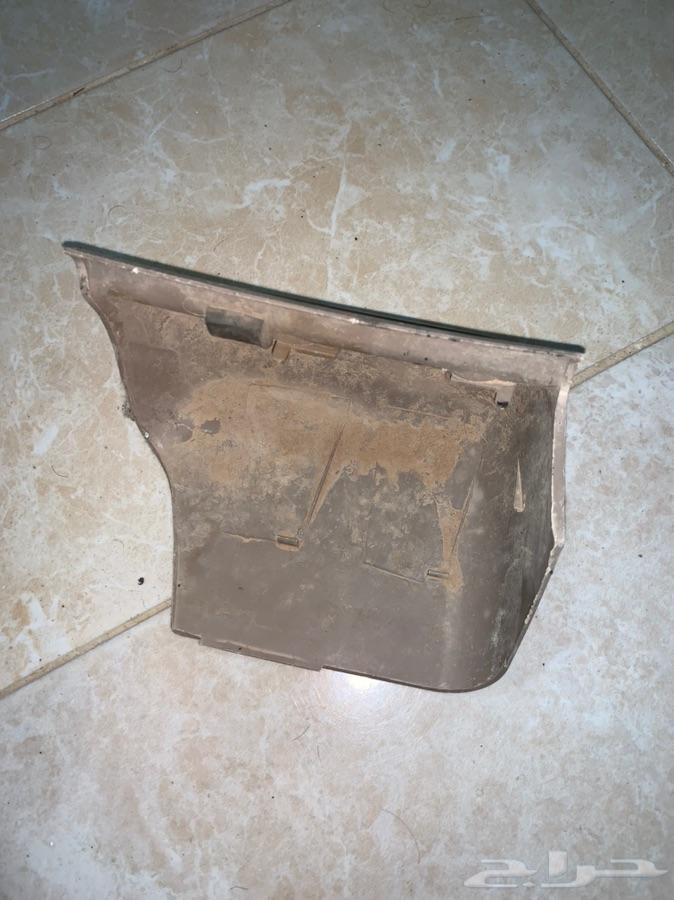 اغراض لاندكروزر.