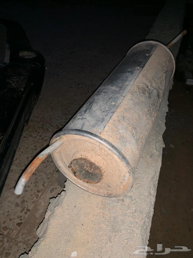 اغراض لاندكروزر.