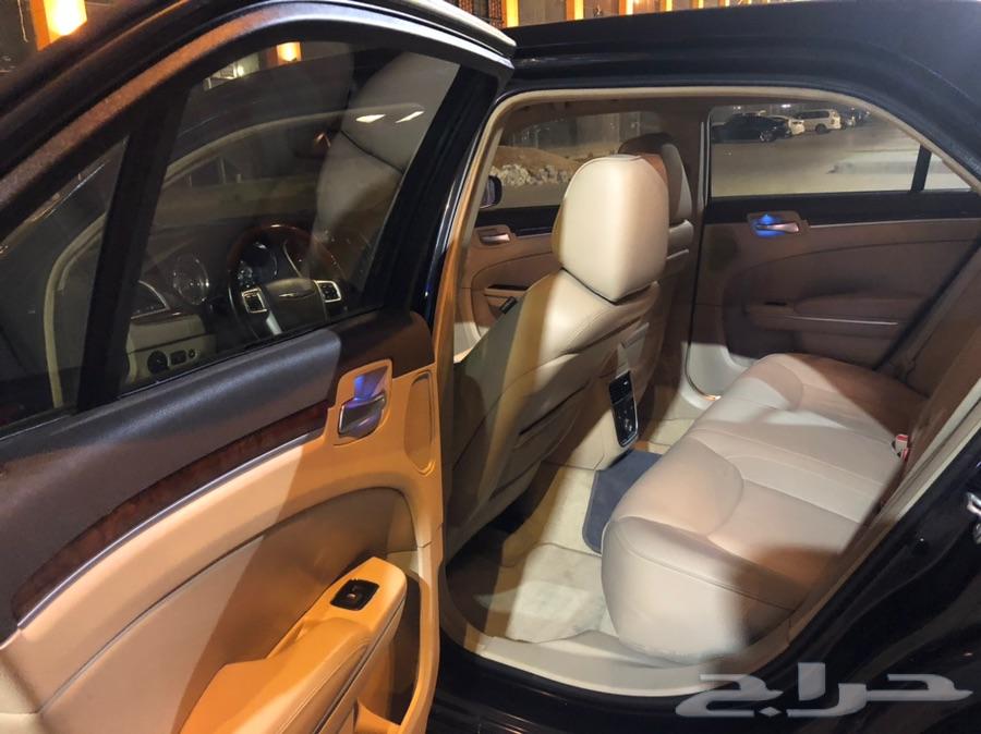 للبيع كرايسلر اكزيكتيف v8 مرهم srt