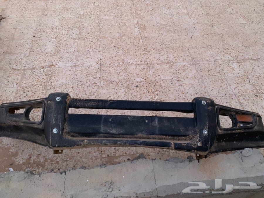 اغراض لاندكروزر.