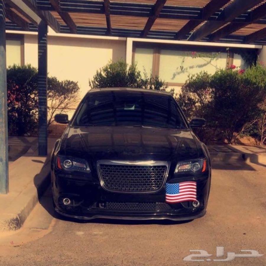 للبيع كرايسلر اكزيكتيف v8 مرهم srt