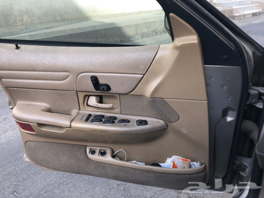 فورد فيكتوريا فل كامل 2002 للبيع