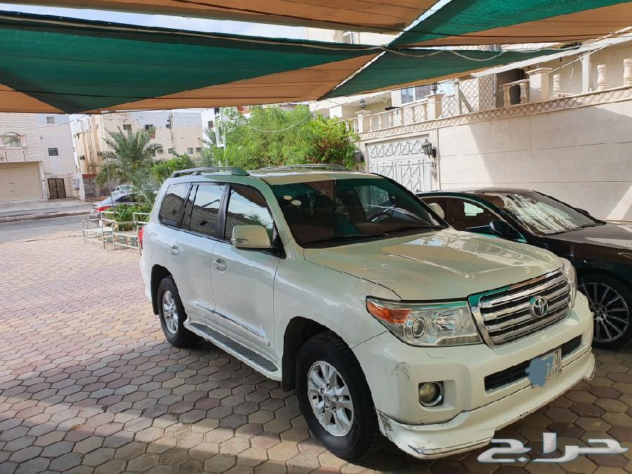 لاندكروزر 2012 للبيع