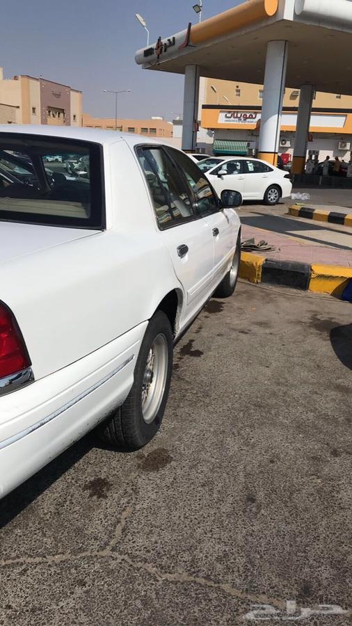 فورد فكتوريا موديل98