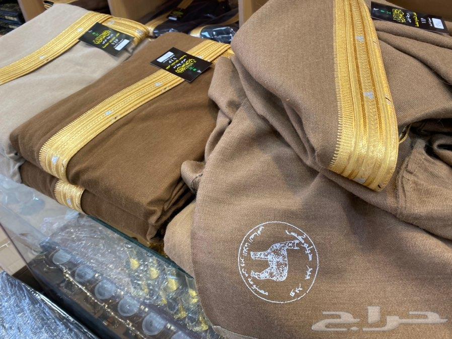 اطقم هدية بشت شتوي سيف درع زوج VIP