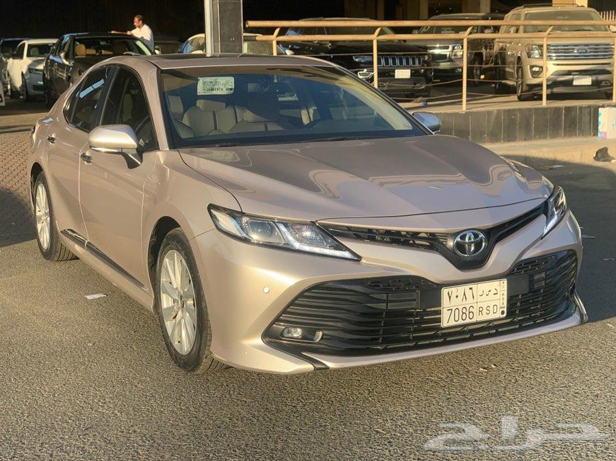 تويوتا كامري 2018 GLE نظيفه تماما