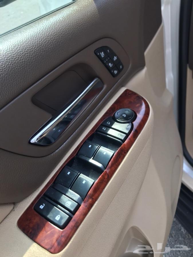 تاهو LTZ موديل 2014 لؤلؤي بطاقة جمركية