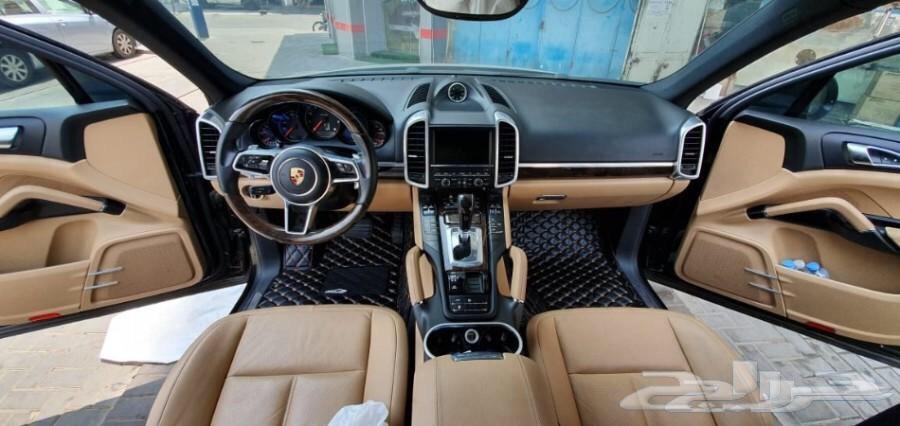 دعاسات جلد فاخره لاندكروزر VXR2019