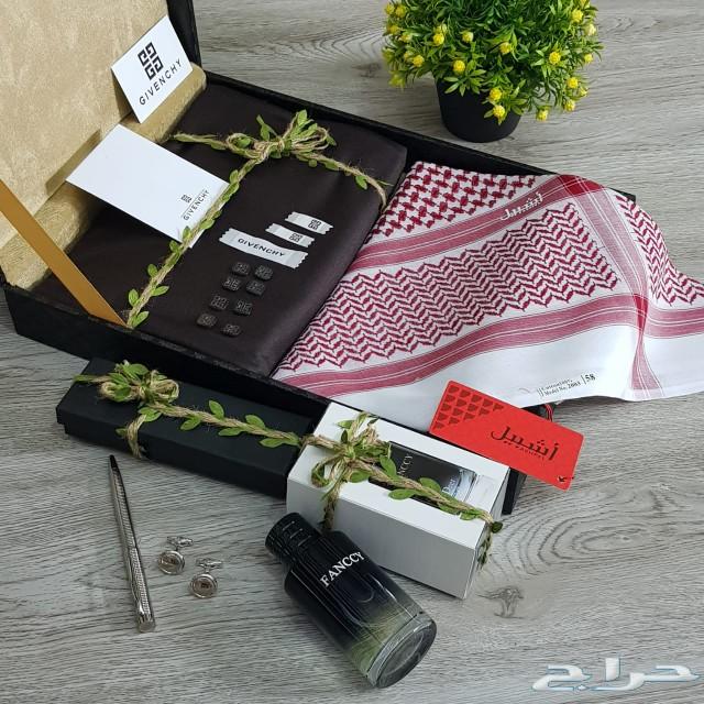 هدايا شتاء فاخره رجاليه قماش اثواب مع ملحقاته