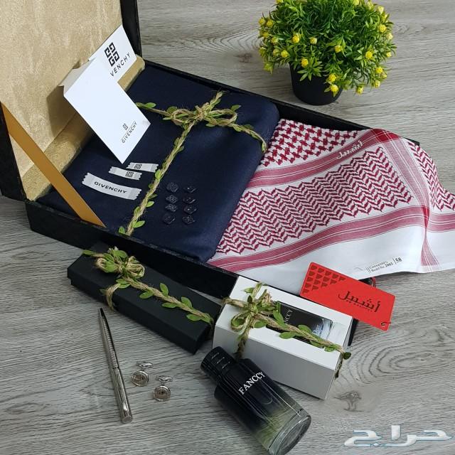 هدايا شتاء فاخره رجاليه قماش اثواب مع ملحقاته