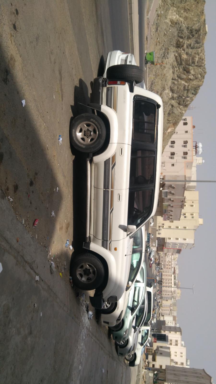 لاندكروزر موديل 96