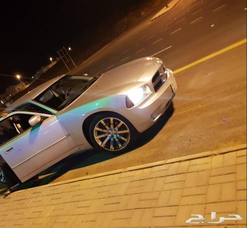 سياراه دودج تشارجر SxT للبيع