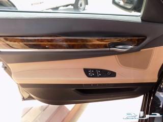 BMW 740Liفل كامل موديل 2015 ممشي قليل