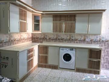 فني مطابخ اللمنيوم