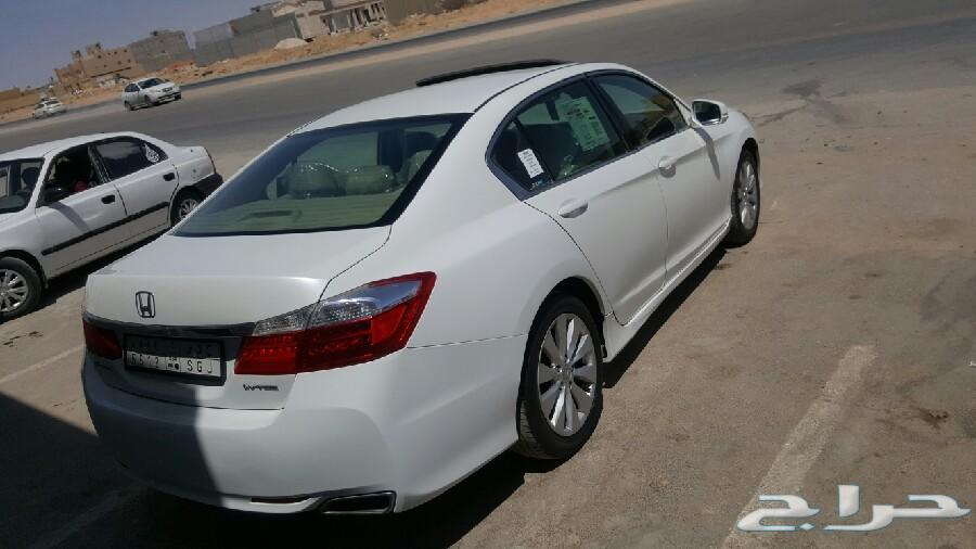 للبيع هوندا اكورد 2015