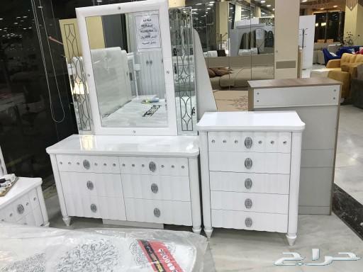 غرف نوم تركية وصينية ضمان 3 سنين ومرتبة هدية