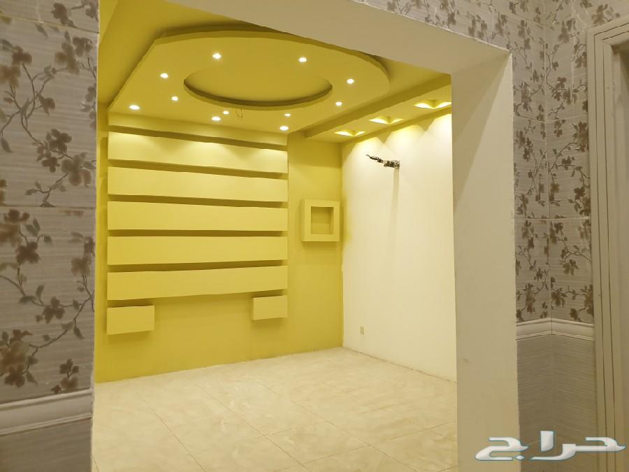 فيلا للبيع مع مسبح في حي القرينة بجدة