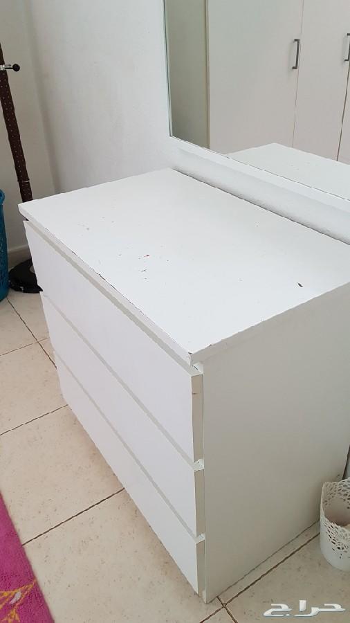 متفرقات للبيع بغرض السفر