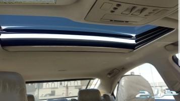 سيارة لكزس es350 للبيع أو البدل بجيب صغير