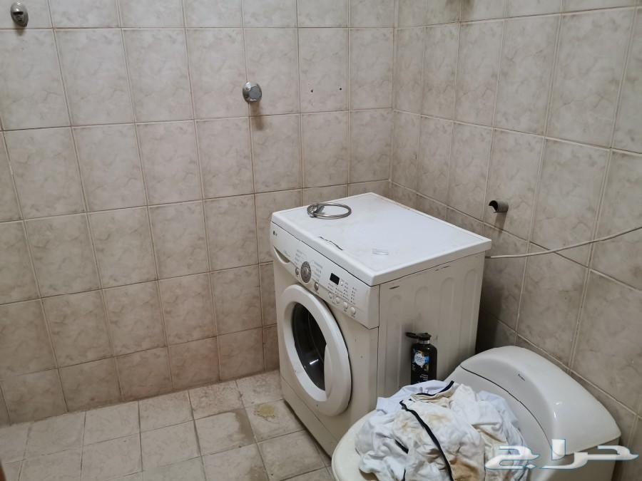 أثاث مستعمل