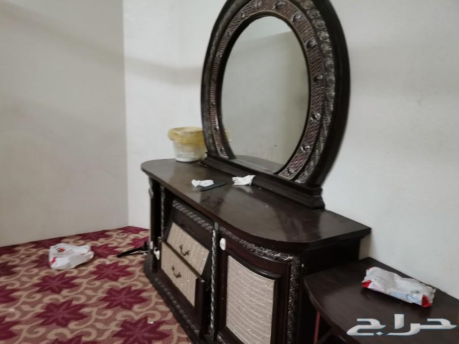 أثاث مستعمل