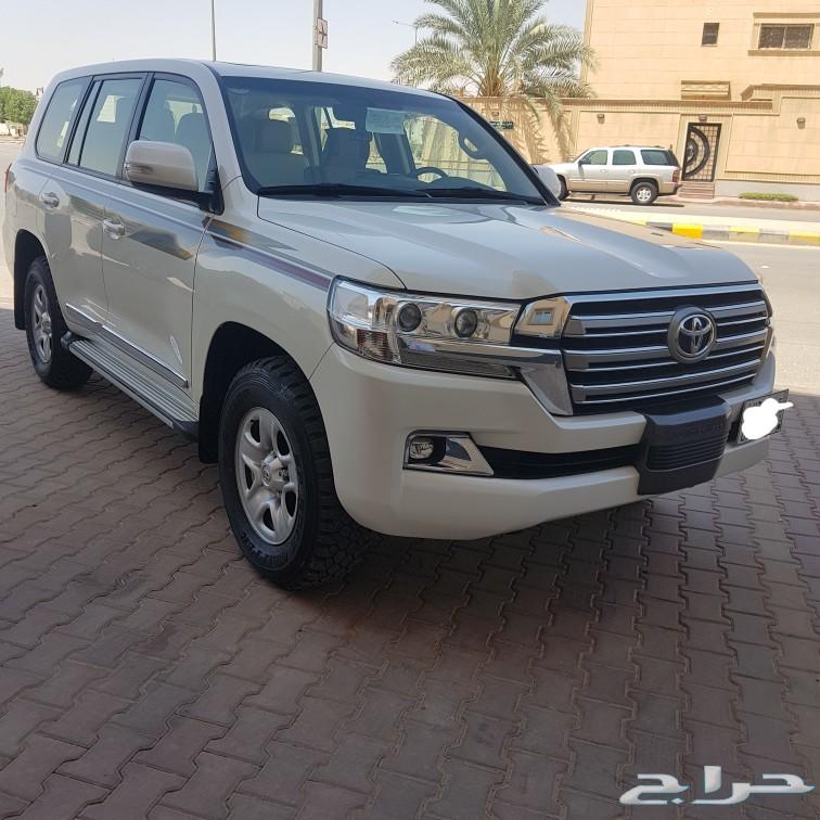 تويوتا لاندكروزر GX - V8 فل كامل 2016