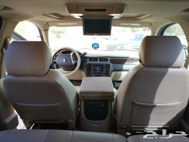 GMC DENALI 2011