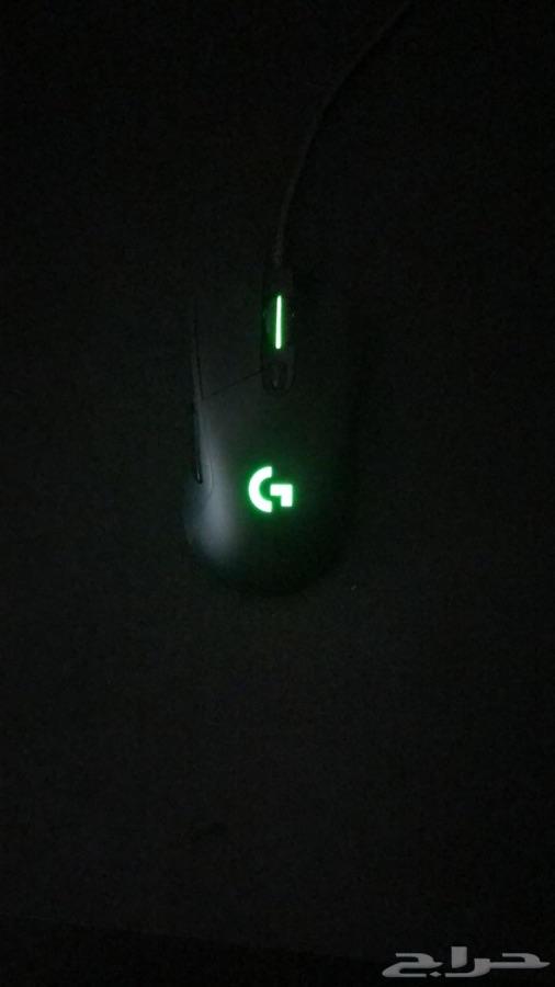 Pc قيمنق مع كل اغراضه حدي فيه 4500